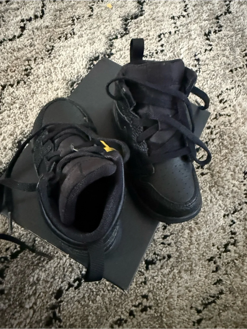 Jordan Kids Black Leather Low-Top Sneakers